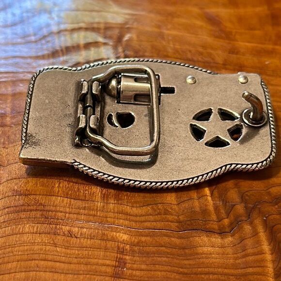 Lil Trigger Western Belt Revolver Buckle - Picture 3 of 7